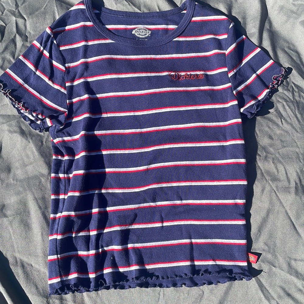Brand new dickies shirt for girls size small never been worn